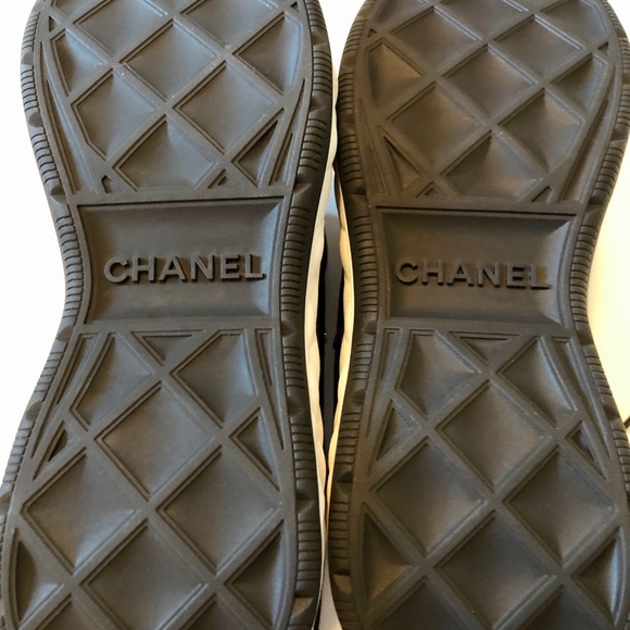CHANEL Sneakers -  Cruise 2020 Collection - Picture 10 of 12